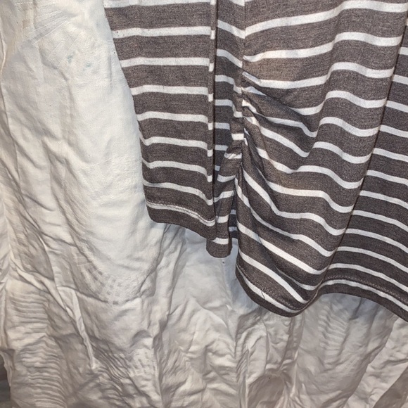 Long sleeve shirt unknown brand great shape - Picture 2 of 7